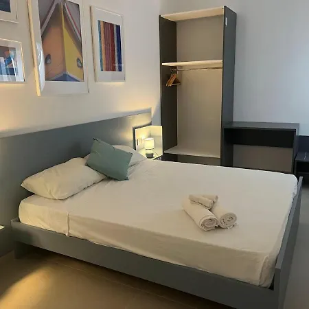 Apartment Modern And Spacious 3 Bedroom